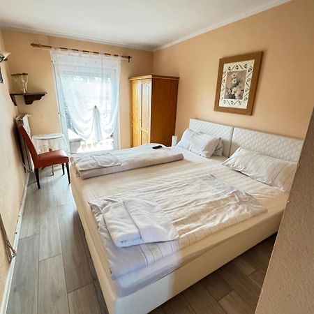 Hotel Zur Kueferschenke Нірштайн Екстер'єр фото